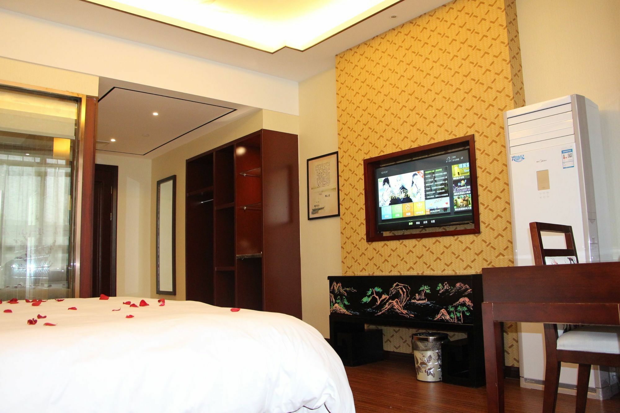 Suzhou Romantic Cabin Panmen Екстериор снимка
